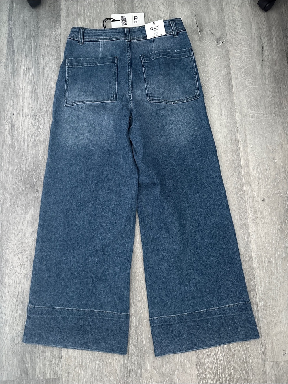 Oat New York High Rise Wide-Leg Jeans in Medium Blue Wash size 6 - Picture 6 of 9
